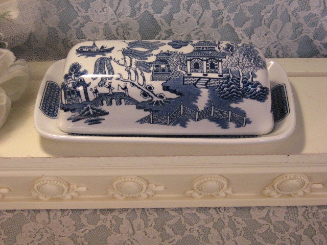 Vintage Johnson Brother England Blue Willow Oblong Butter Dish Vintage