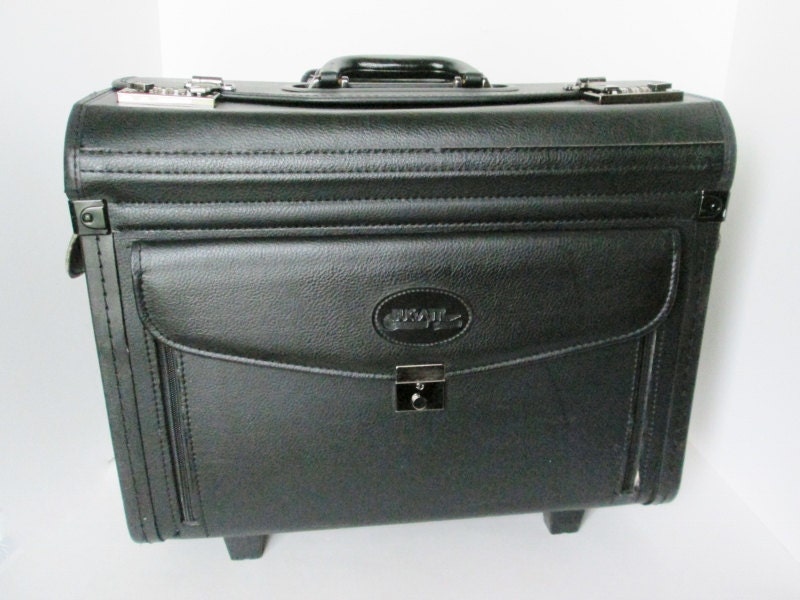 Buggatti Lawyers Bag Rolling on Wheels leather by Collectique