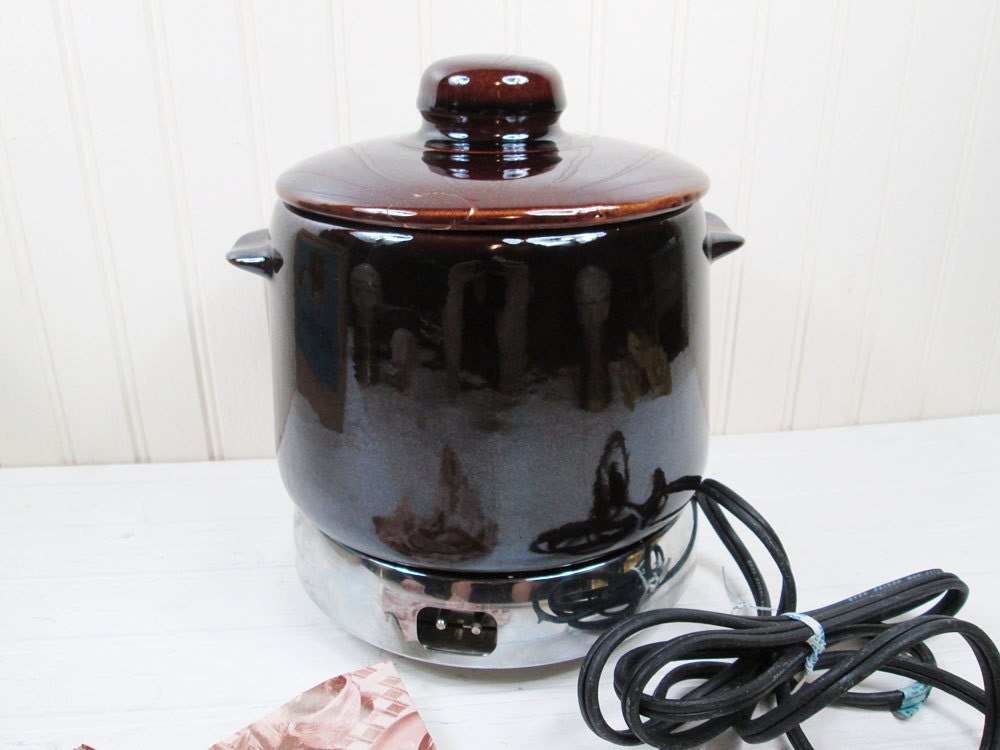 Vintage West Bend Electric Bean Pot Brown Ceramic Serving