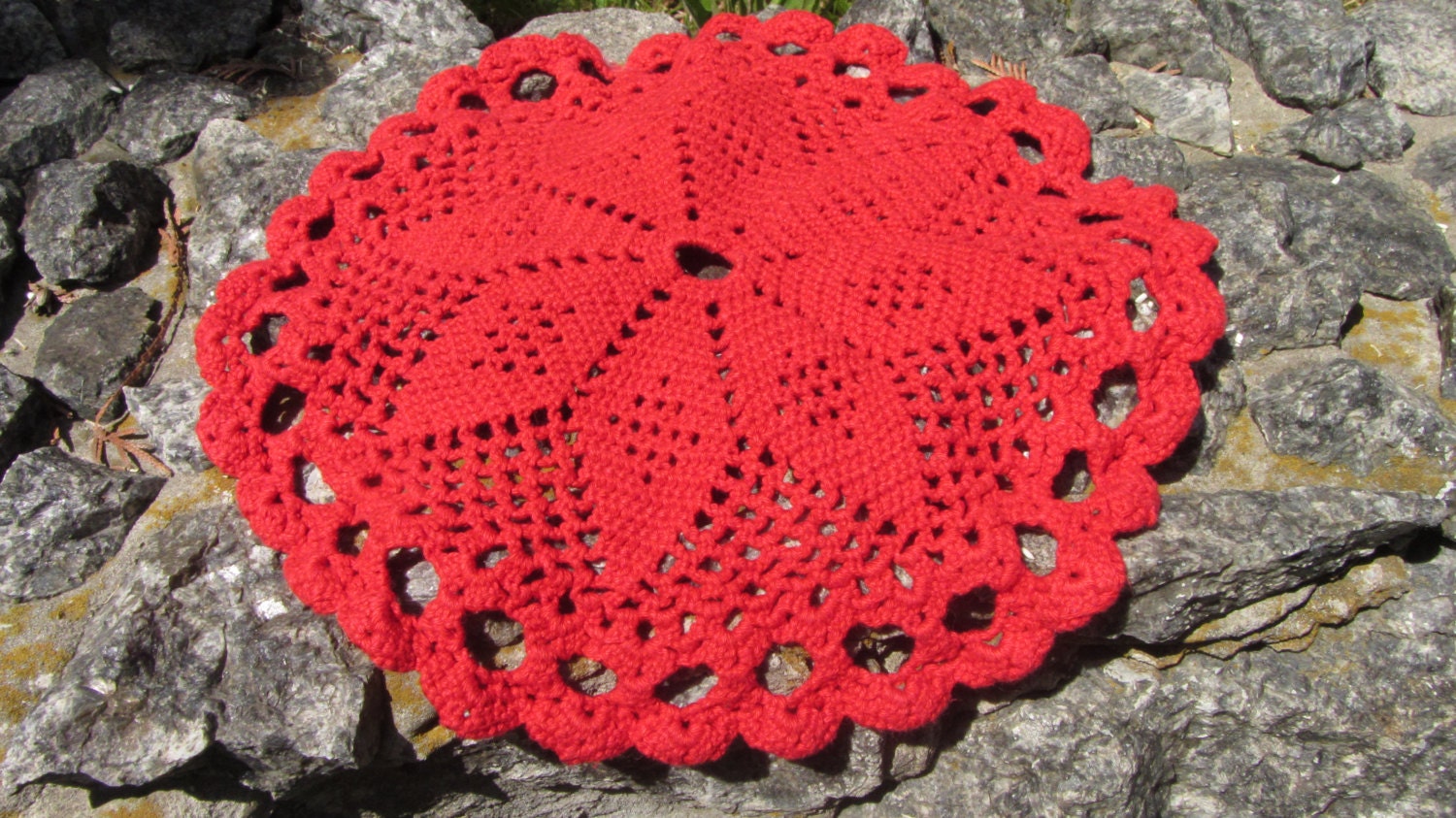 Red Crochet Table Napkin Christmas Santa Decor Idea, Christams Ideal Table Decor