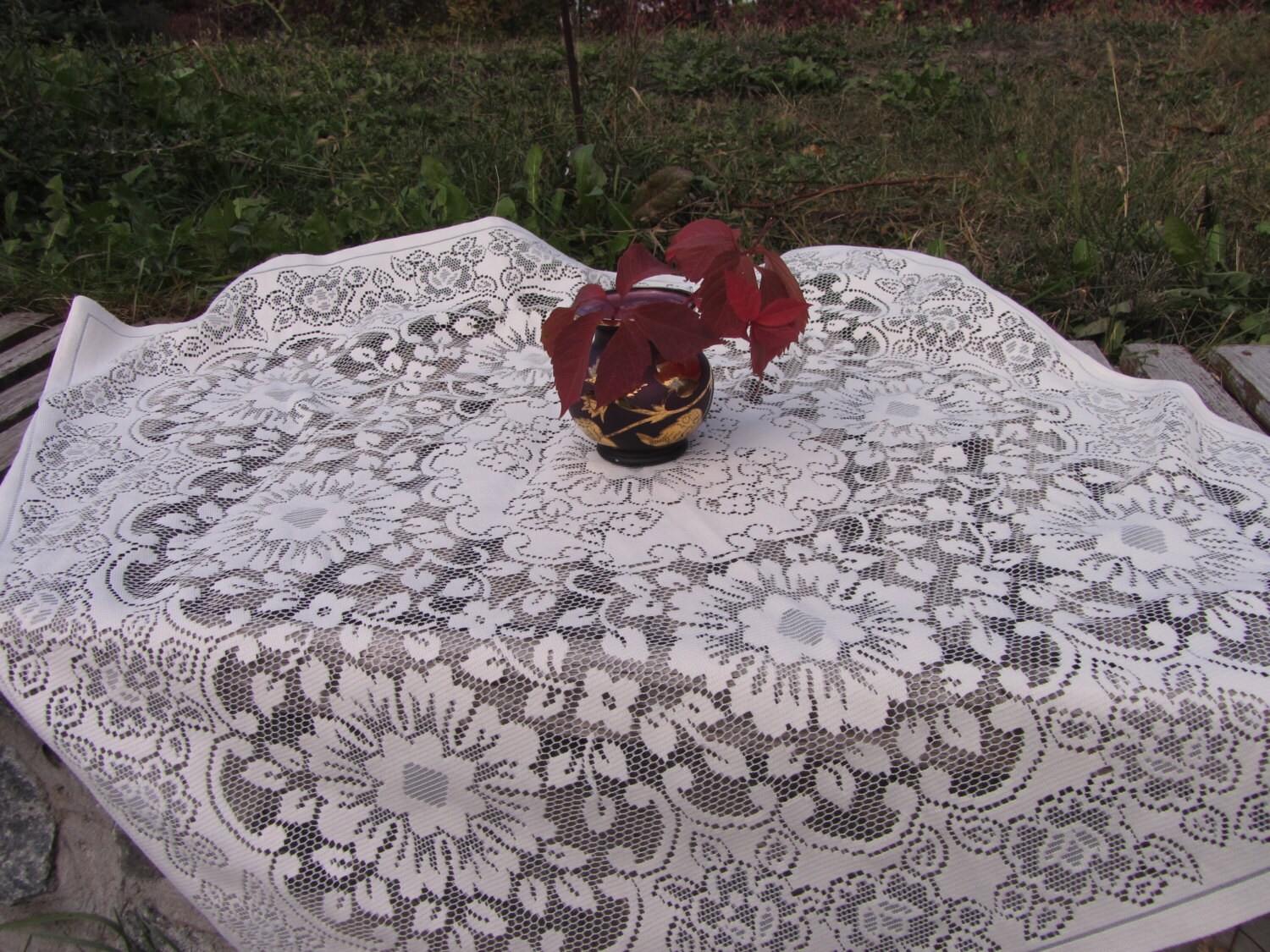 White Wedding Vintage Acrilic Tablecloth, Acrilyc Tablecloth, White wedding Tabl