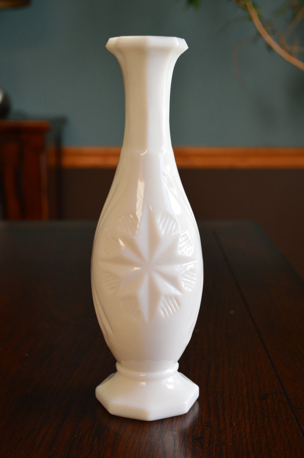 Starburst Pattern White Milk Glass Bud Vase