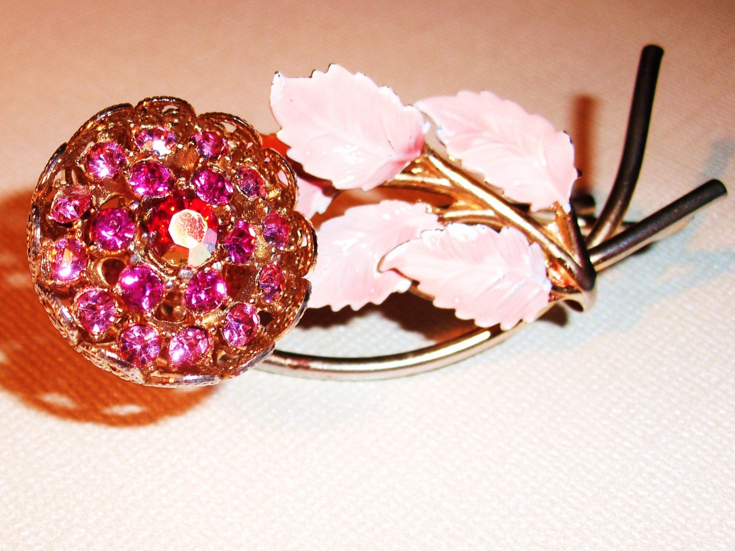 Lovely Original Vintage Pink and Gold Flower Brooch