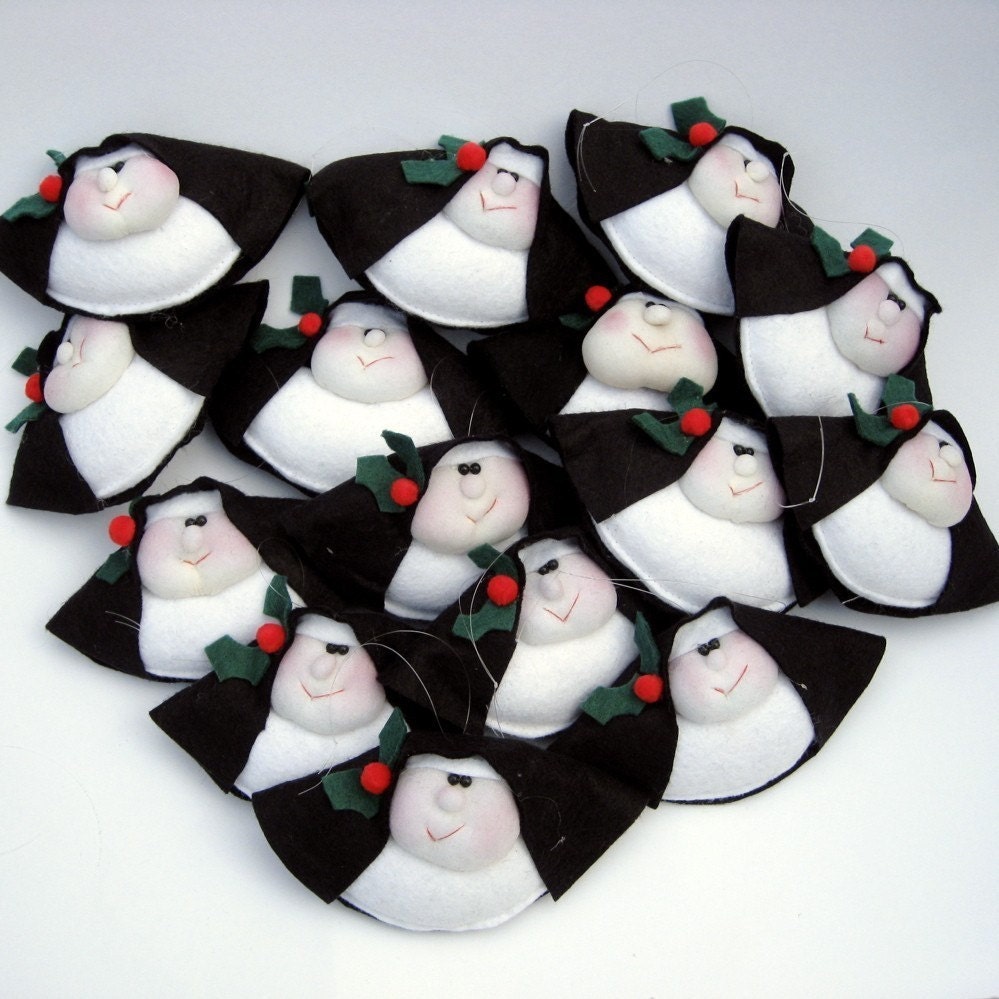 Nun Doll ornament Catholic gift-Pack o'nuns