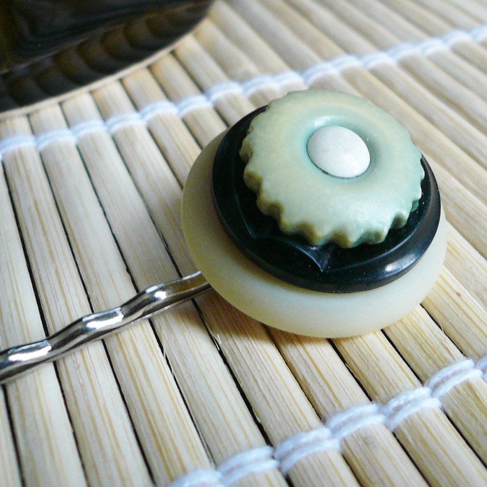 Bobby pin - vintage buttons