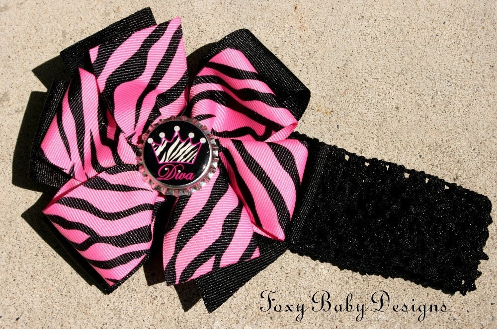 Diva Bottle Cap Bow with Headband