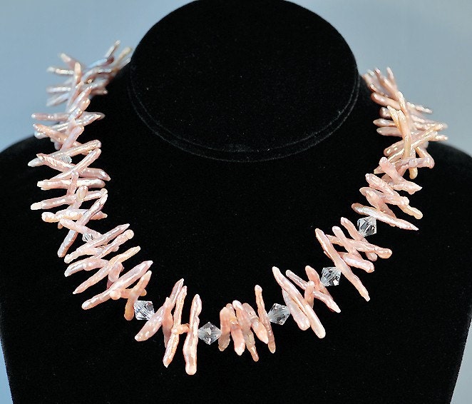 The Pink Stick Pearl Necklace