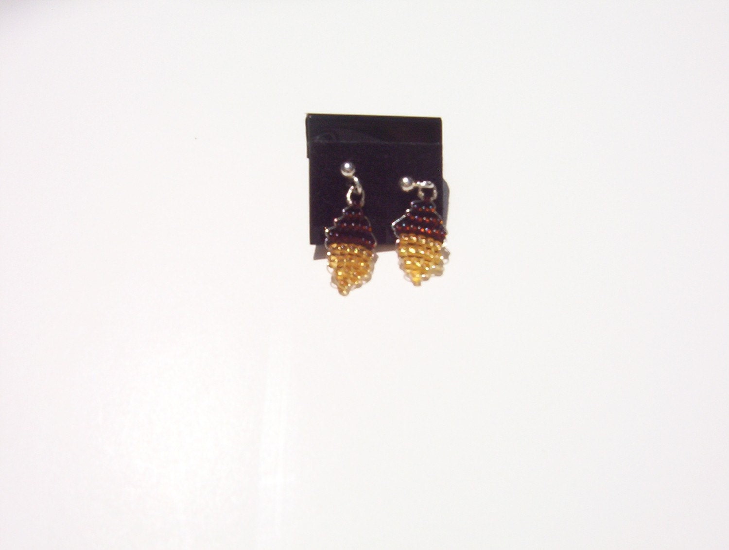 Little Acorn Earrings by theyoungmisscepero