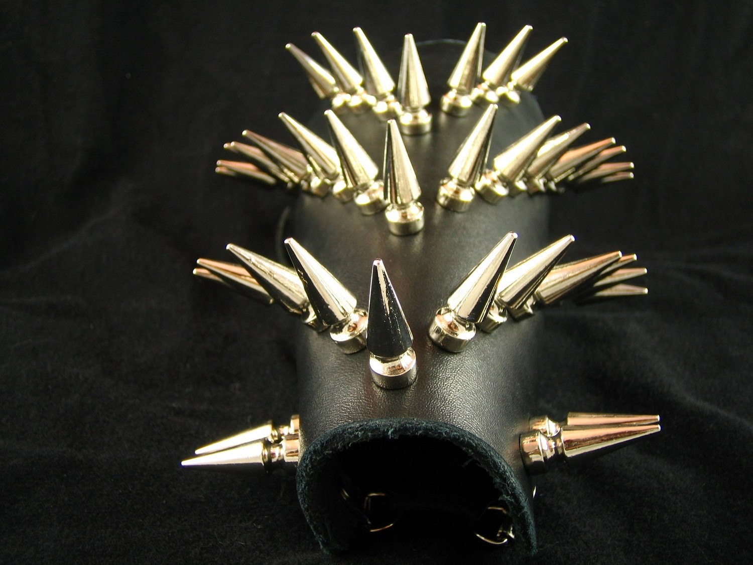 Spiky Arm Guard
