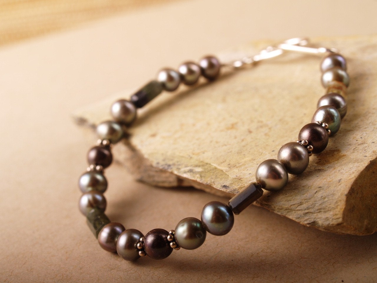 Olive and brown pearl with tourmaline bracelet