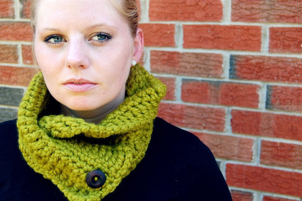 Lemongrass Neck Warmer/ Cowl with Wooden Buttons