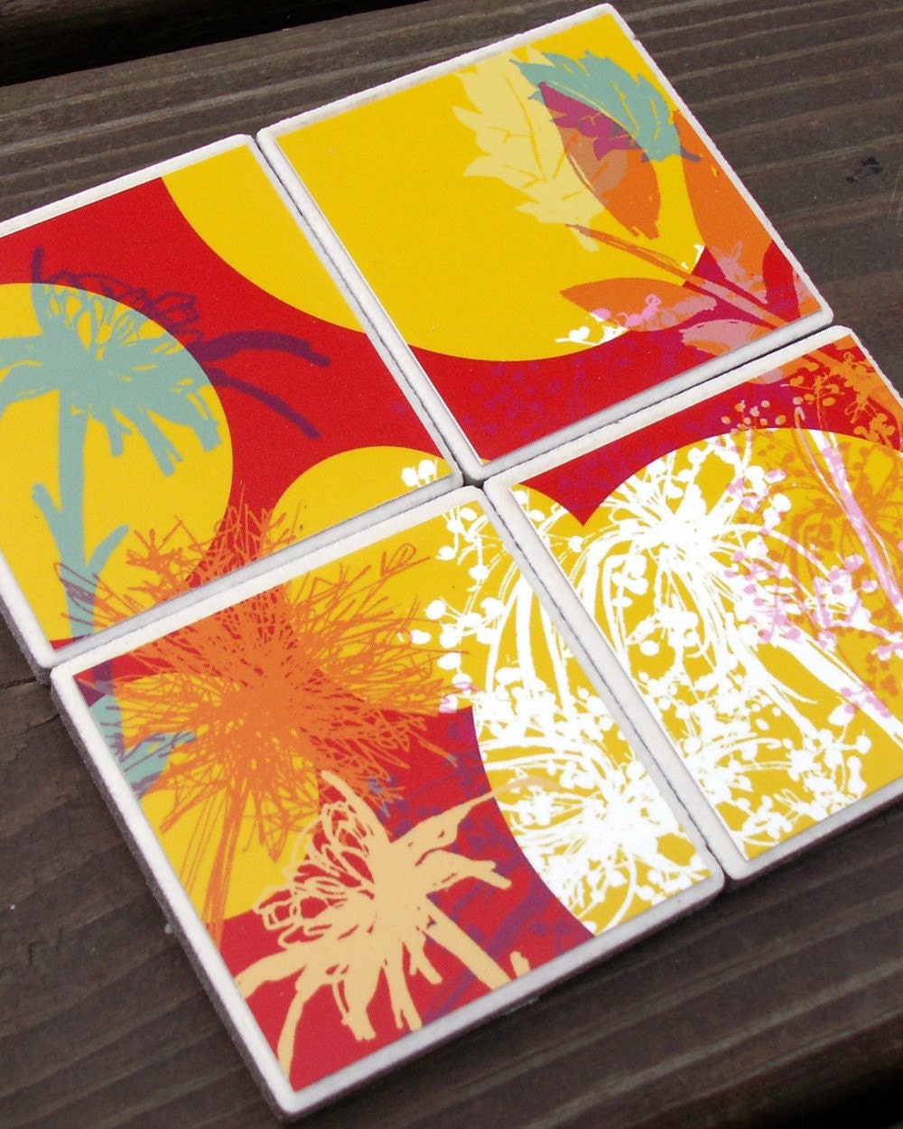 bright red / yellow funky magnets (FP) (set of 4)
