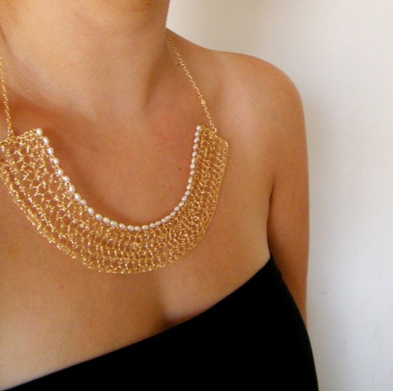 Crochet Gold Filled Wire and Pearls Nile Necklace