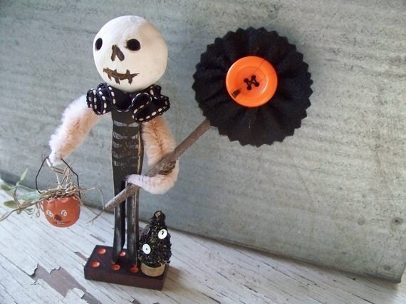 Primitive Folk Art Halloween Clothespin Skeleton
