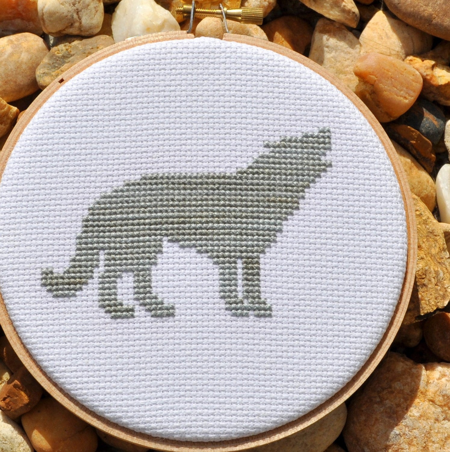 Wolf Silhouette Counted Cross Stitch Pattern PDF, Pick your own colors