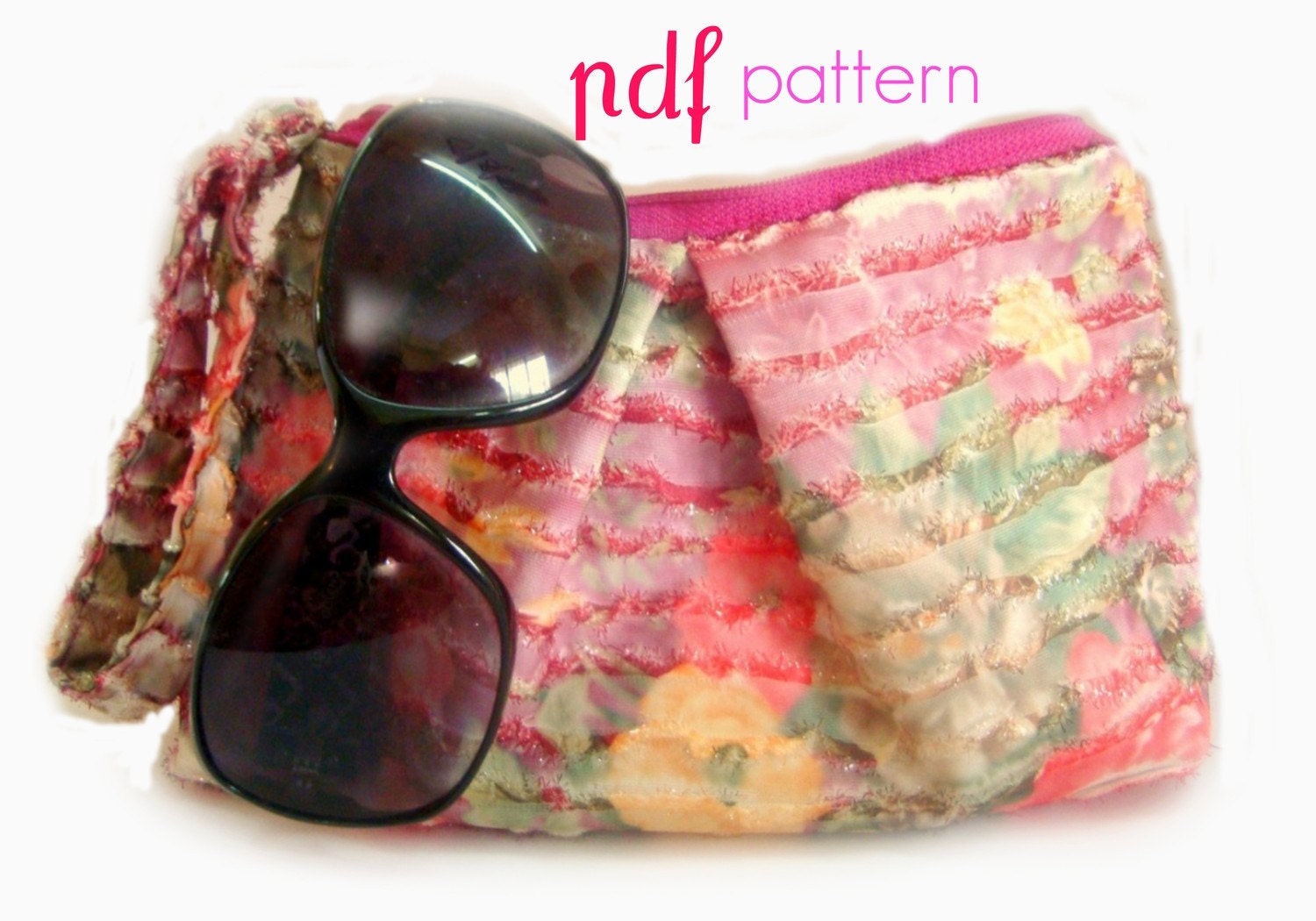 Zippered Wristlet pdf sewing pattern Pleated Clutch Purse