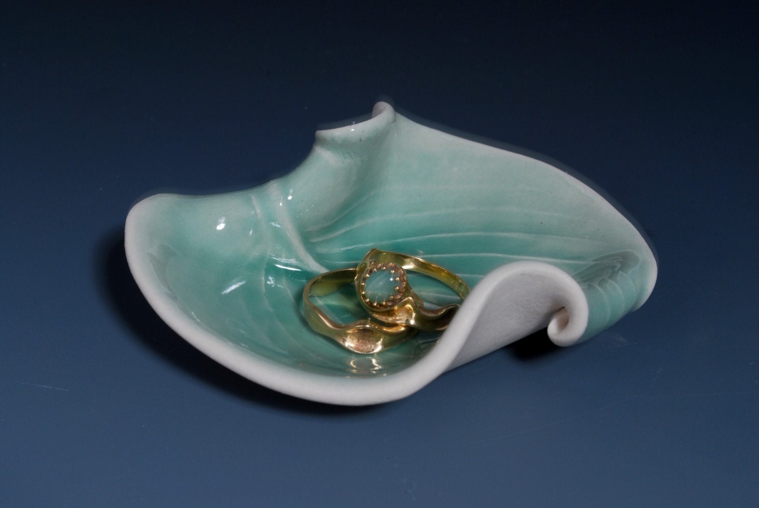 Pottery Porcelain Ring Holder Plate - In Green Hosta Leaf Pattern