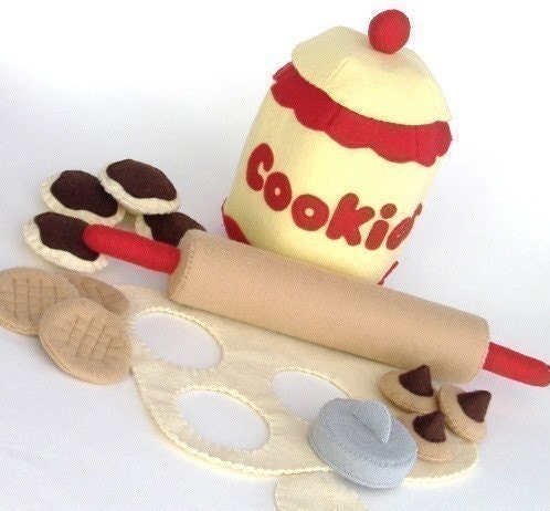 Felt Food Cookie Jar- PDF Pattern  rolling pin, cutters cookies and Jar