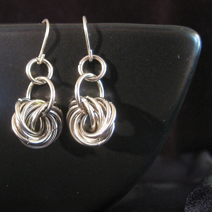 Earrings - 10-ring Mobius Ball