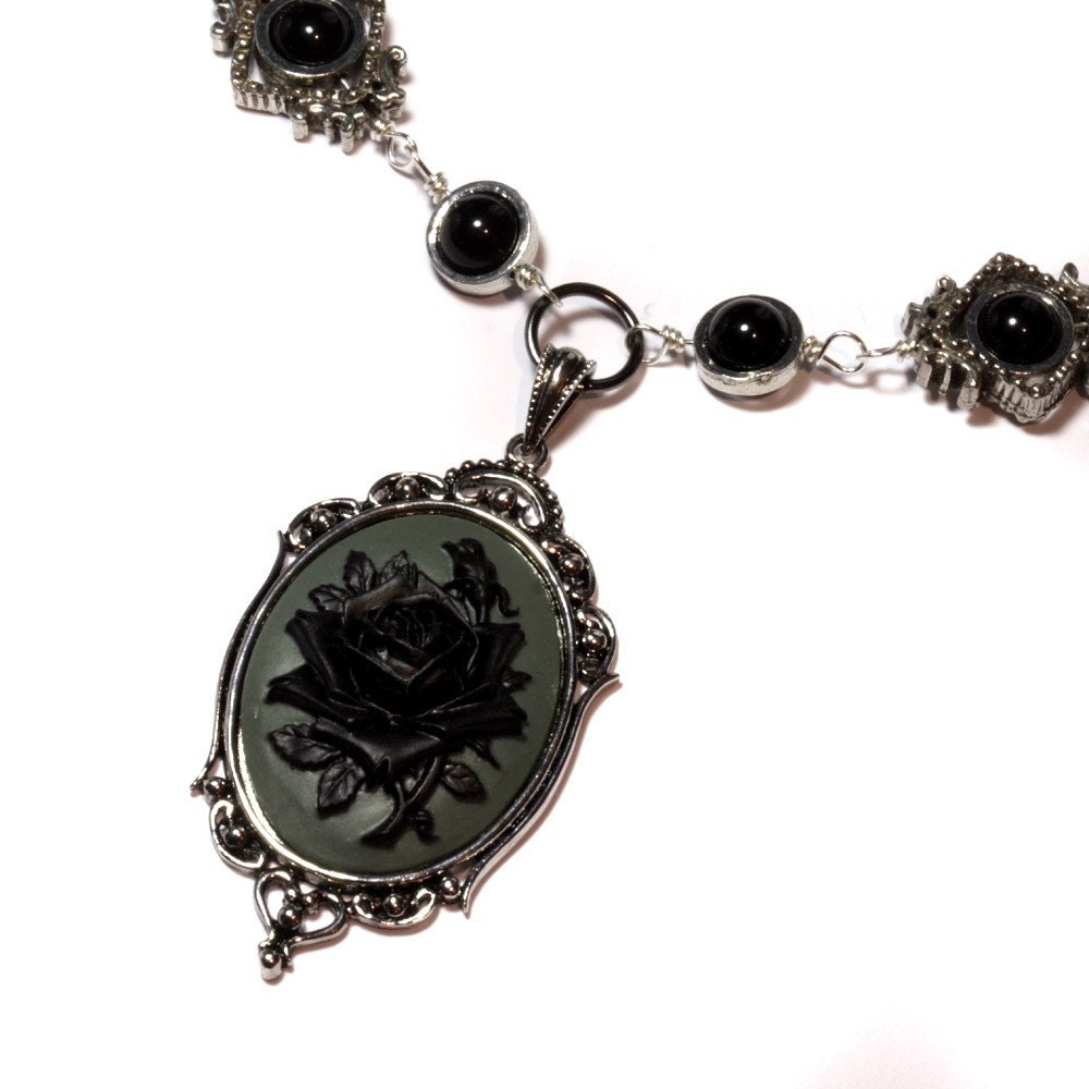 Steampunk Goth Jewelry - Necklace - Grey and Black Rose Cameo -  Black Onyx