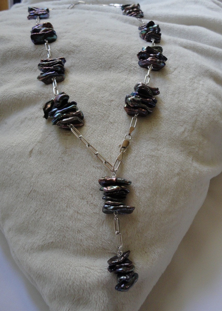 Black Pearl Y-Shaped Necklace