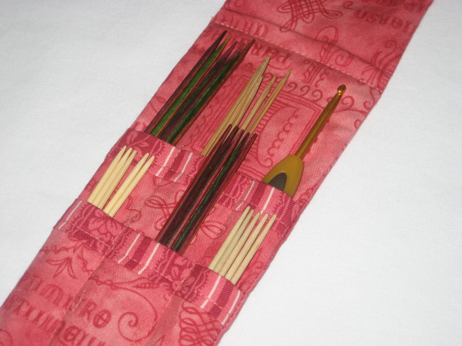 Sock DPN or Crochet Hook Wallet, magnetic, short, Rose