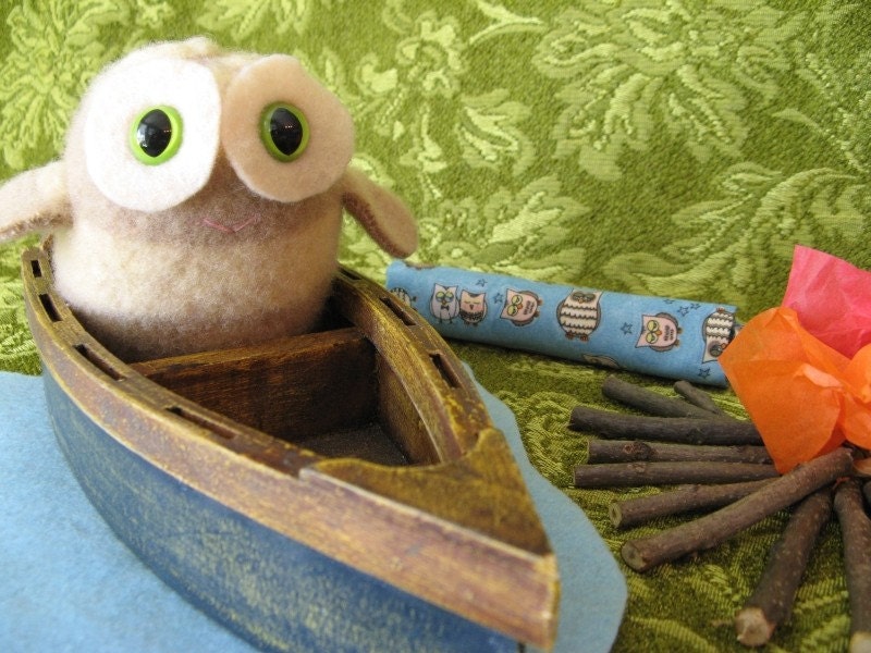 Etsy Front Page featured Daisy the camping Owl