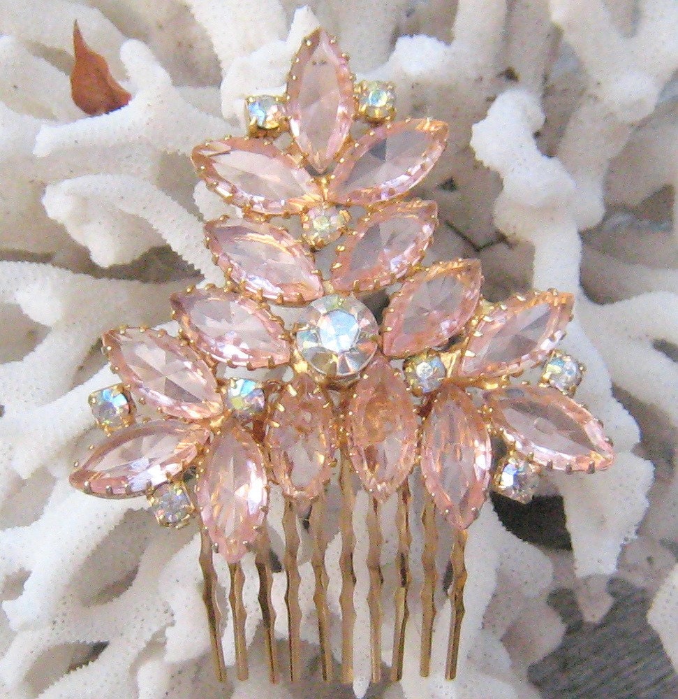 Champagne pink comb