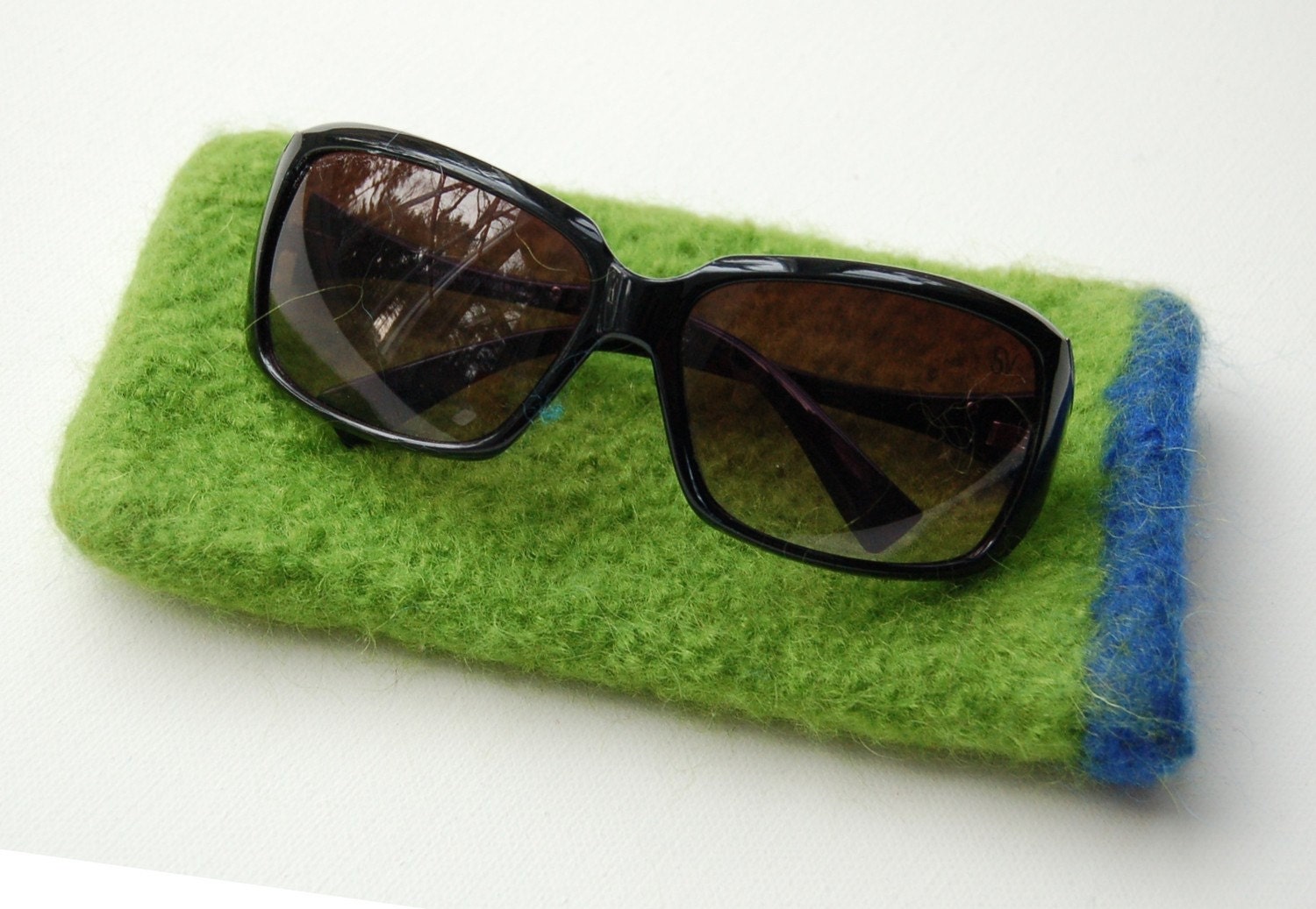 lime felted accessories suglasses case made to order