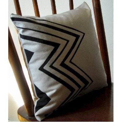the Mile End organic pillow