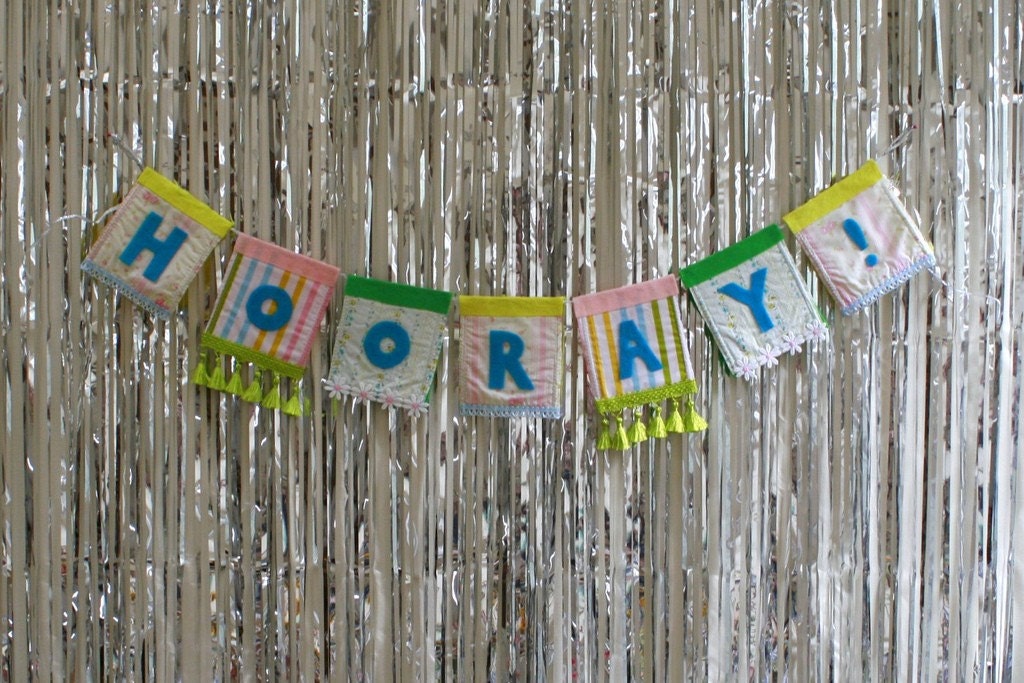 Hooray Party Banner Bunting