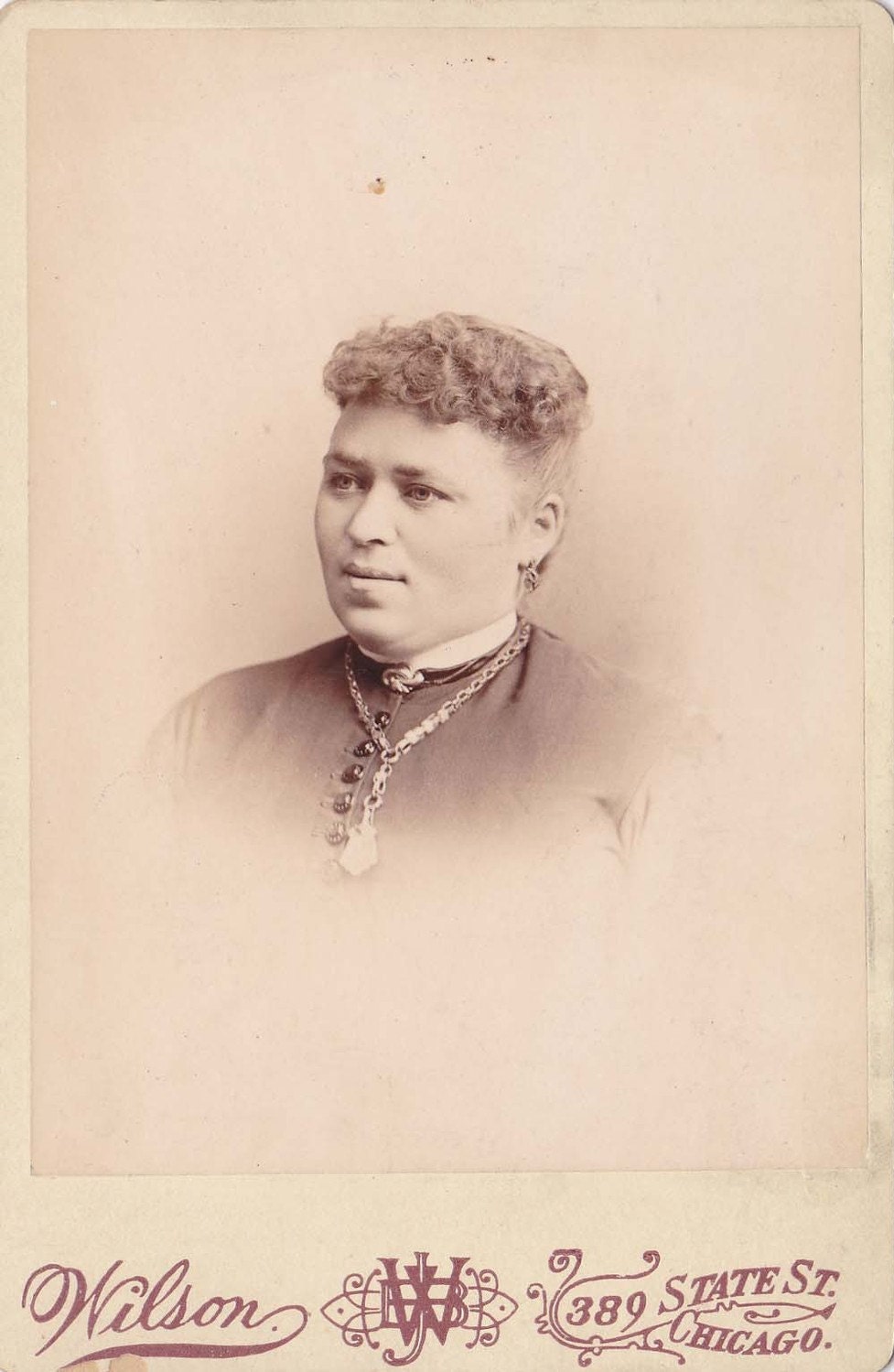 Wonderful Antique Cabinet Card from the Late 1800s-151