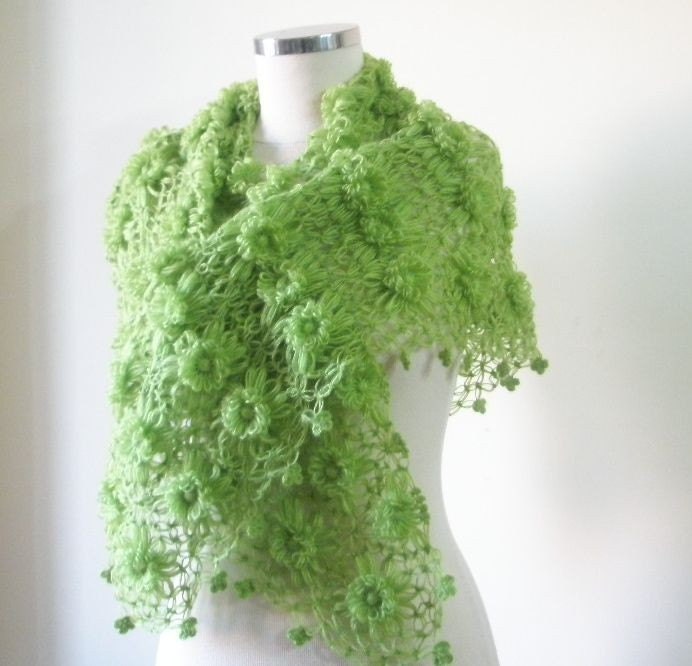 Shawl Green Flower Shawl FREE SHIPPING. Holiday Accessories Fashion