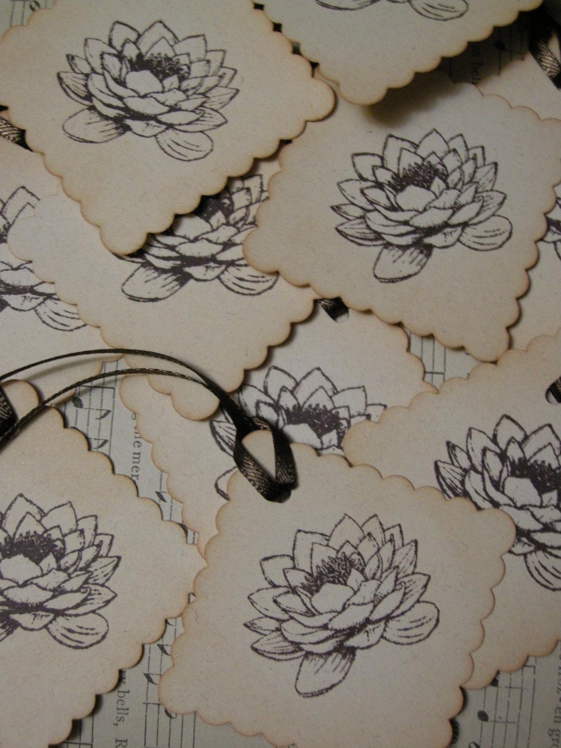 MINI WATERLILY x10 - vintage style, shabby chic style hang tag, ephemera, gift tag, bookmark tag - lotus, water garden, zen, serenity, happiness