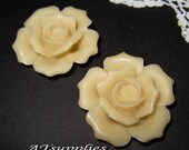 27mm - Ivory Rose Cabochon - 4 pcs (CA835-C)