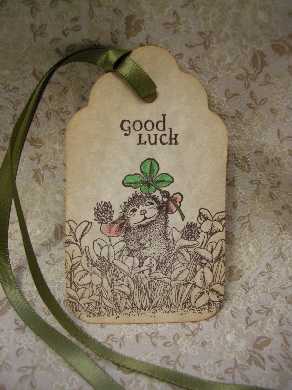 LUCKY House Mouse Irish Gift Tag set of 6 - vintage style, shabby chic style hang tag, ephemera, old fashioned, clover, four leaf