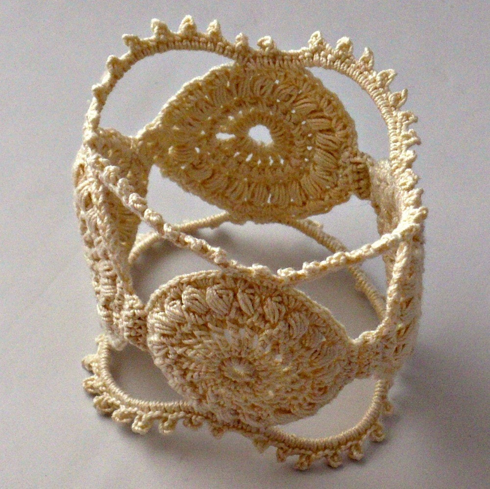 Crochet Bracelet Irish Lace Cuff Medallion Fine Thread Bangle Beige