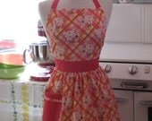 The CHLOE Vintage Inspired Sweet Flower Bouquets Full Apron