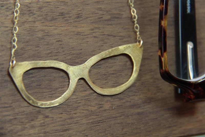 Cool vintage sunglasses necklace