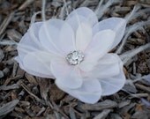 MILA - White Feather Flower Fascinator Hair Clip Vintage Rhinestone Crystal Wedding Birdcage