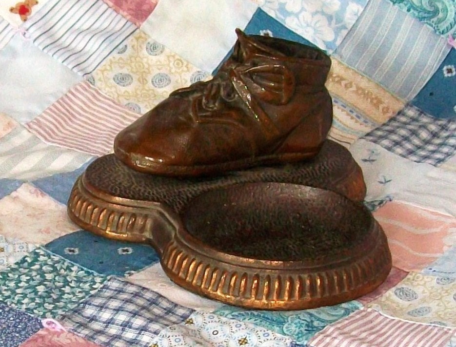 Vintage Bronze Baby Shoe Change Tray Coin Bowl  Ashtray