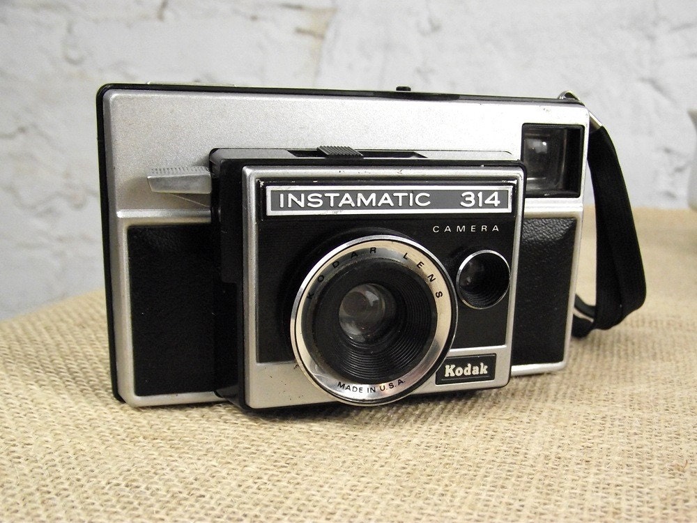 RESERVED 1970's Kodak Instamatic 314 Camera