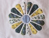 Dresden Plate Sweatshirt - XL