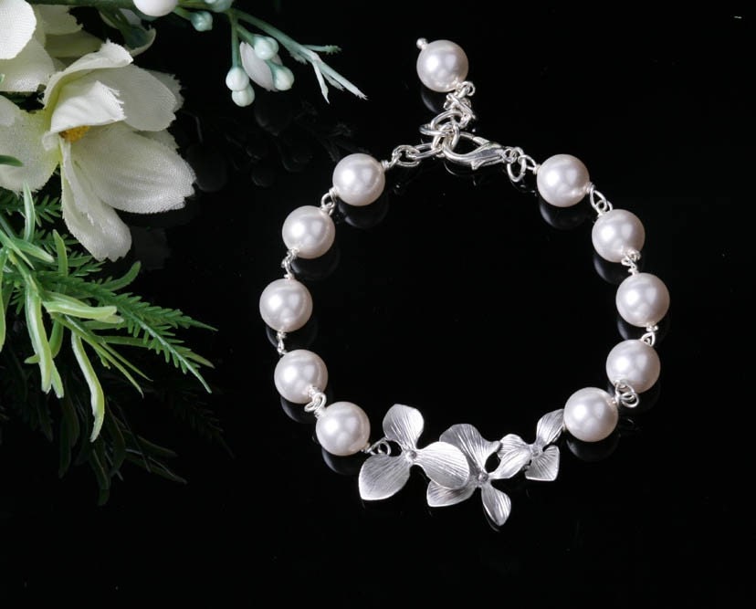 Triple Orchid flowers, ADJUSTABLE Bracelet,Swarovski Pearls sterling silver,flower girl jewelry, bridesmaid gifts, wedding bracelet