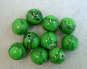 Vintage Lucite Beads MALACHITE GREEN PICASSO 12mm pkg10 res366