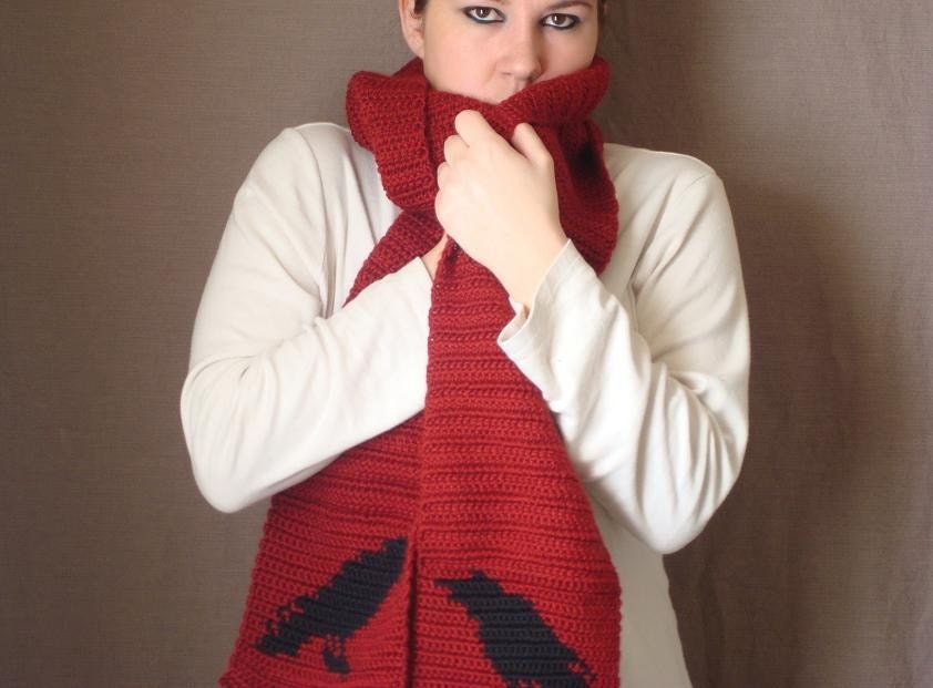 Red Raven Scarf