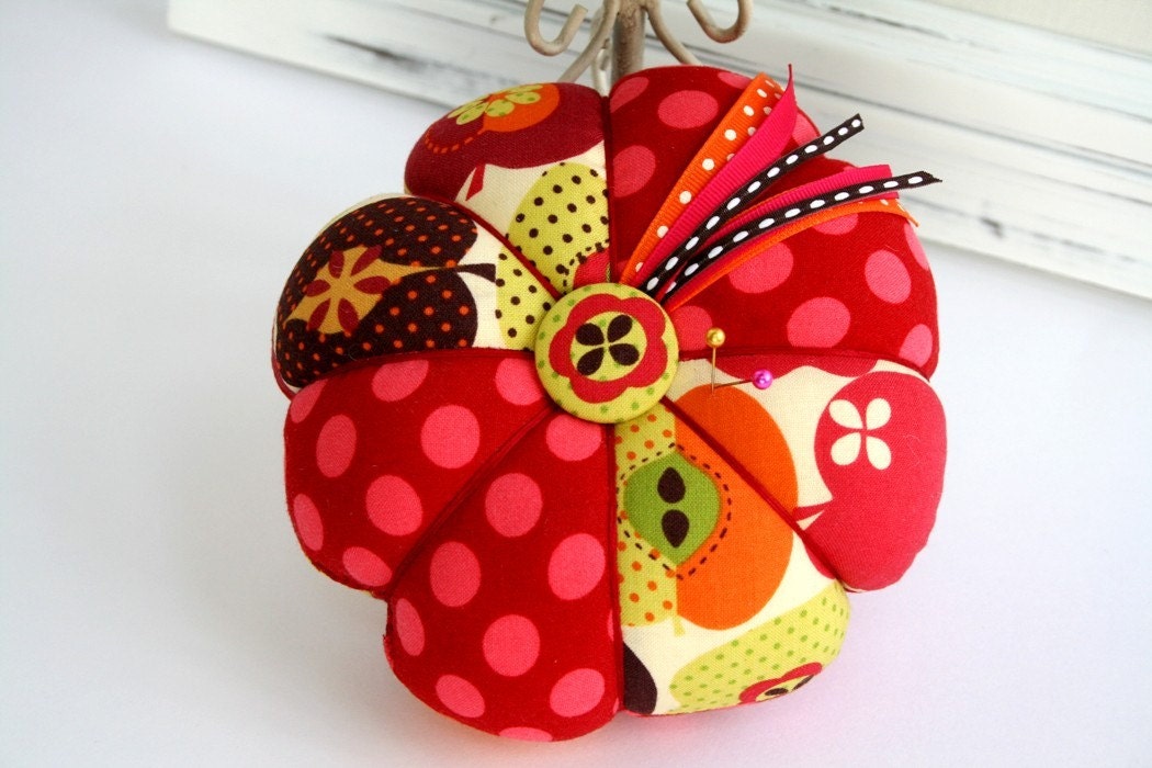Apples Polka Dots Pincushion Pinnie Large 5" Size