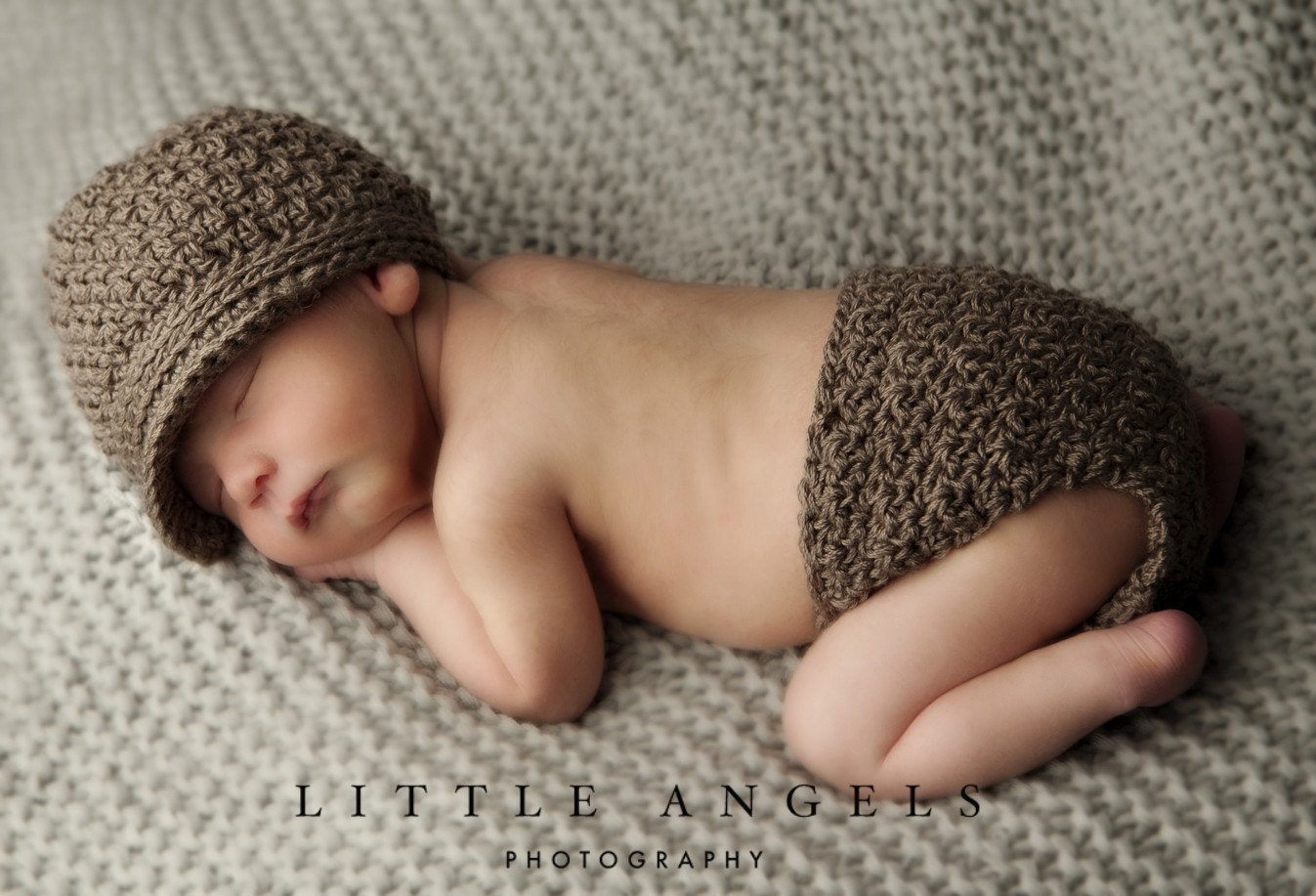 Brown-Eyed Boy Crochet Hat and Diaper Cover Pattern (527)