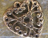 6 Antique Gold Brass Jewelry Heart Charm Pendent 47
