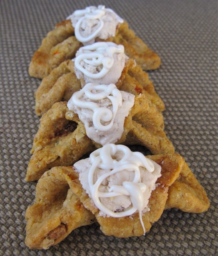 Millie's Maple Croissants 4 Doggies